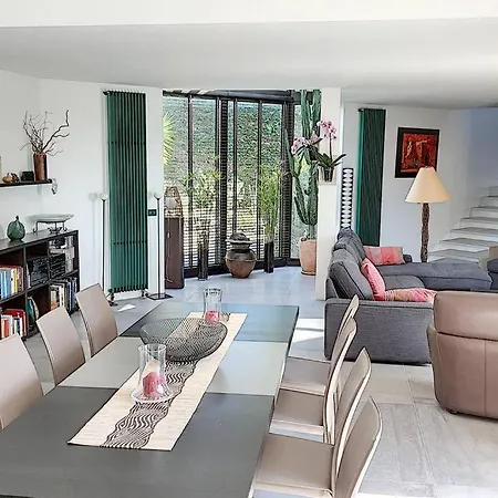 Villa Prestige With Panoramic Sea View